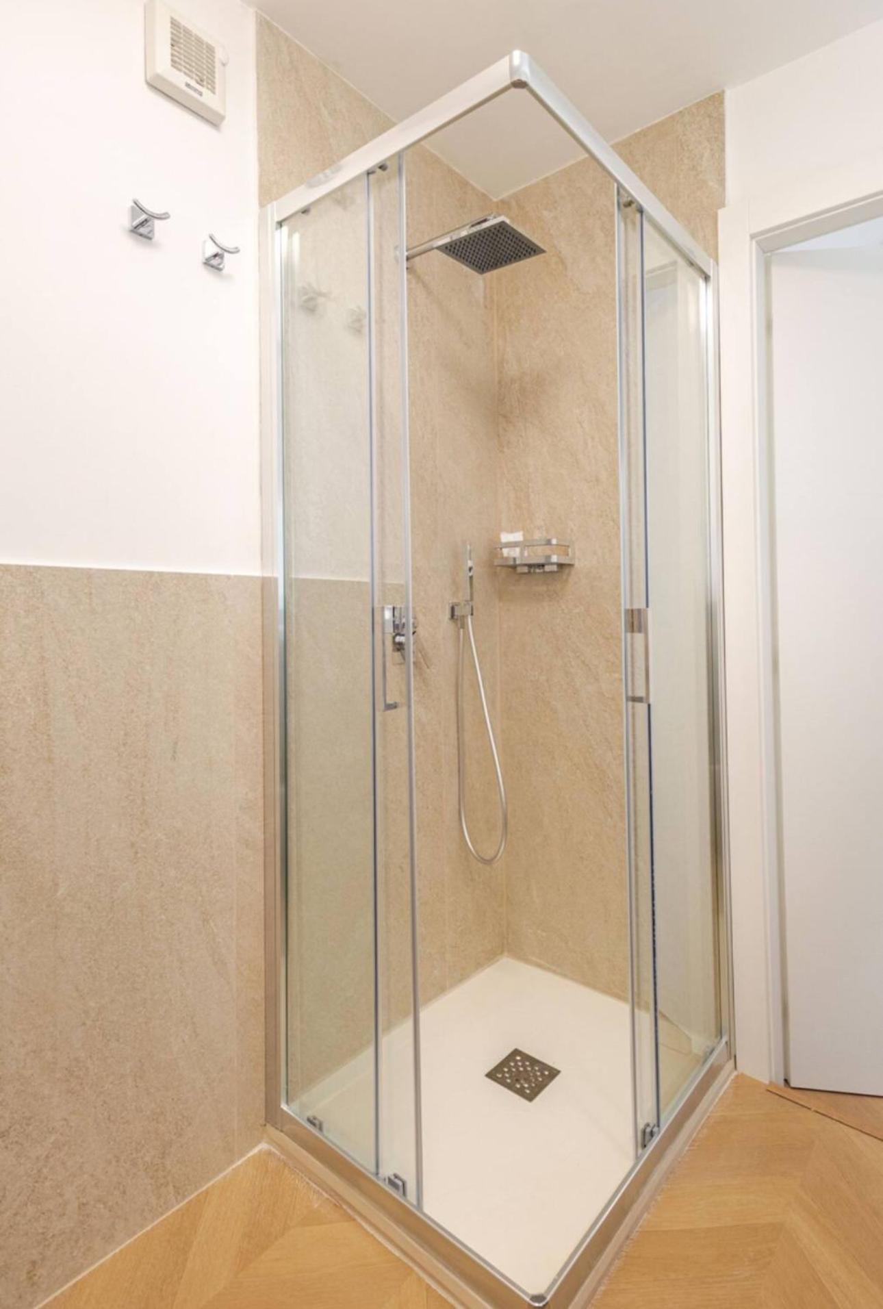 Residenza Camillo - Palermo Centro Apartment Luaran gambar